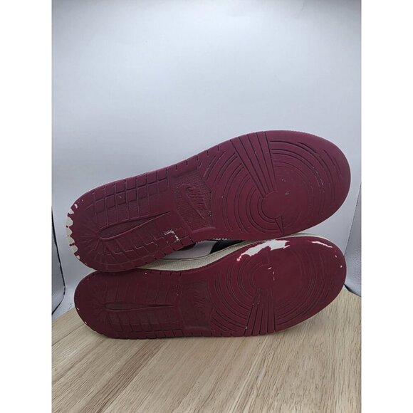 Nike Air Jordan 1 Mid Bred Toe Black Red GS Size 4Y / Womens 5.5     (554725-066 - Picture 5 of 6